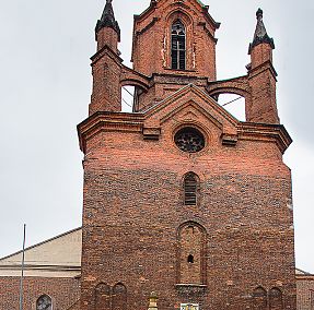 widok na wieżę katedry
