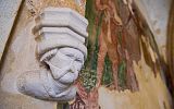Klasztor Dominikanów - zdjęcie detalu: rzeźby głowy