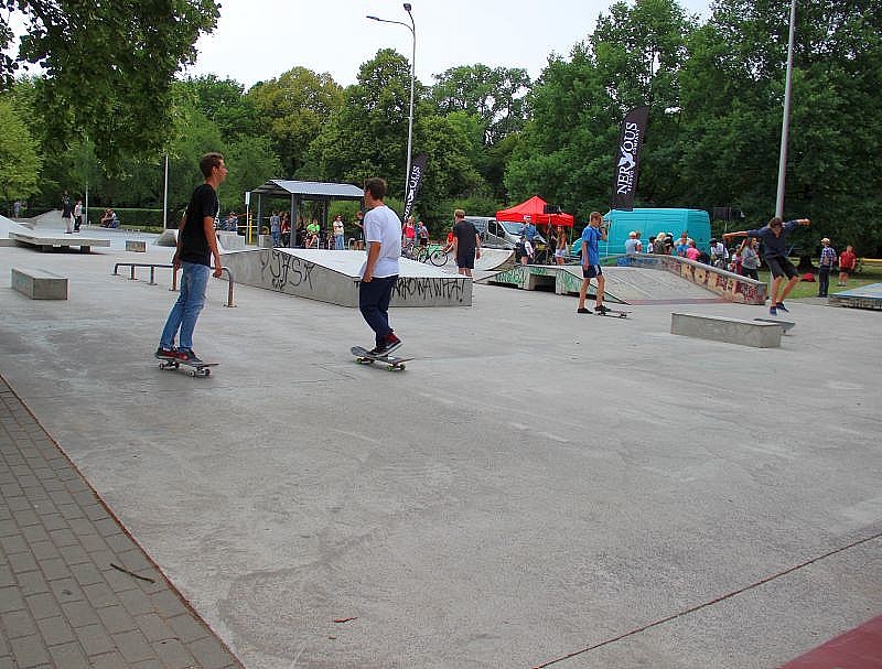 skatepark2.jpg [115.51 KB]