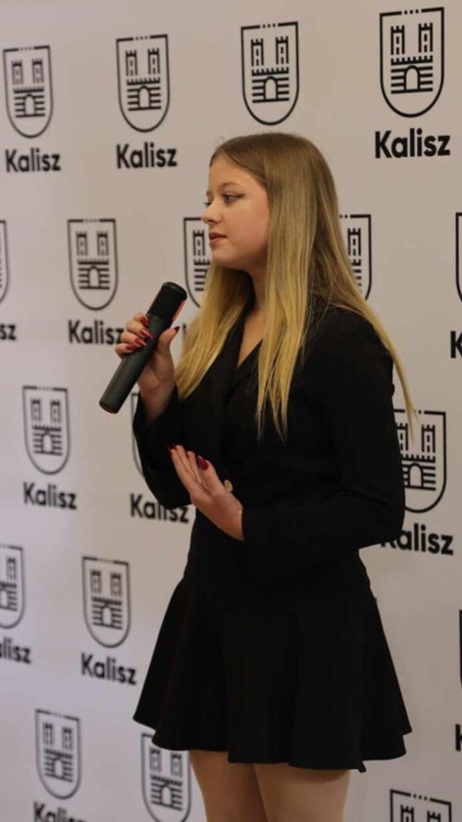 Julia Błaszczyk.jpg [89.52 KB]