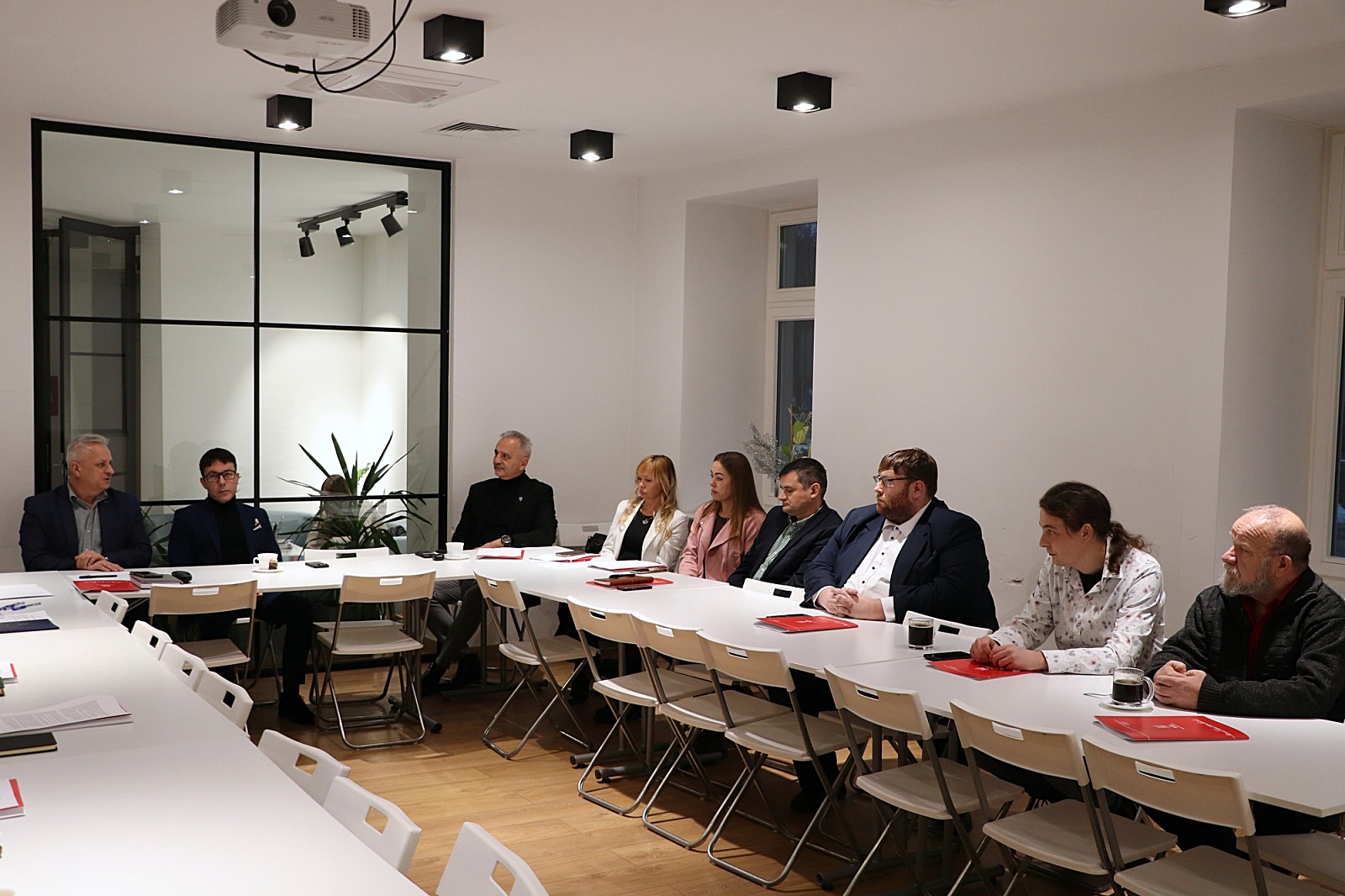 615927887_1314210227401604_4187204368530079400_n.jpg [702.57 KB]