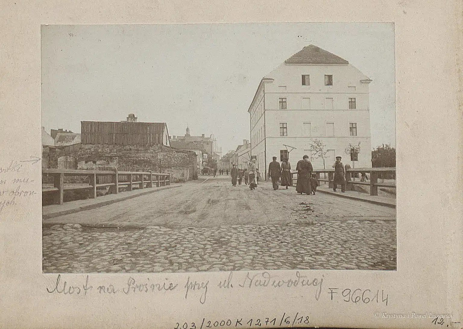 1b Most w ciągu ul. Narutowicza źródło www.kalisz czasemmalowany.pl.jpeg [411.73 KB]